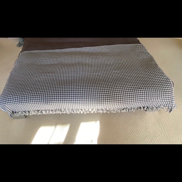 Houndstooth Turkish Throw/Blanket - Black/Grey - Picture 9 of 12
